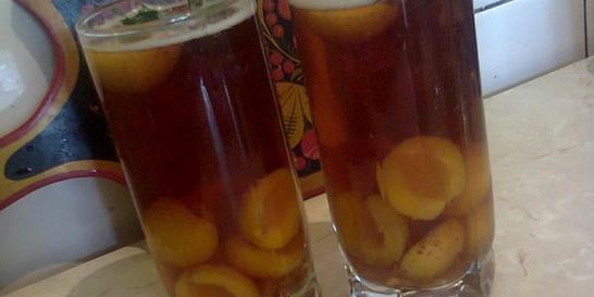 Холодный чай с абрикосом