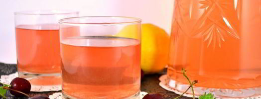 холодный зеленый чай с черешней, красной смородиной, корицей и мятой. Шаг 6