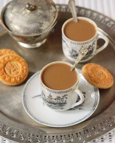 Кофе-чай — молочный чай с кофе из Гонконга