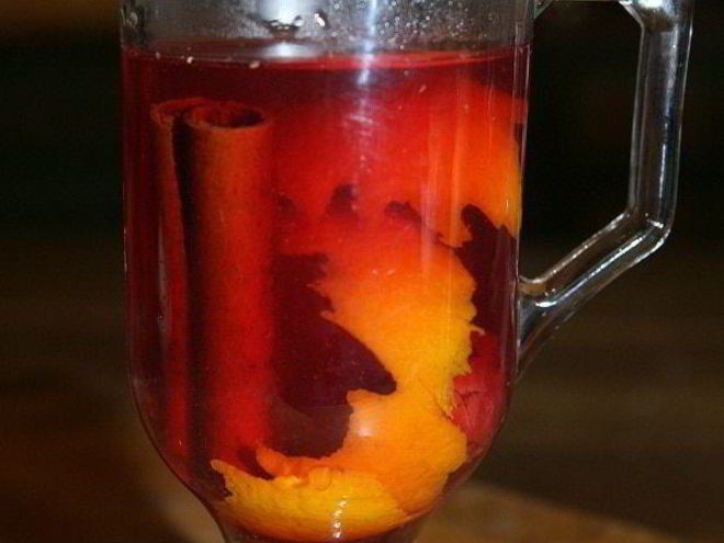 Рецепт вишневого чая с медом, апельсиновой цедрой и пряностями