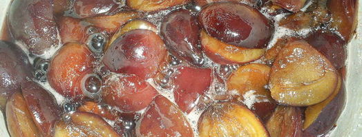 карамелизированные сливы в густом сиропе. Шаг 3