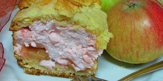 Пляцок Яблоки под кисельным небом