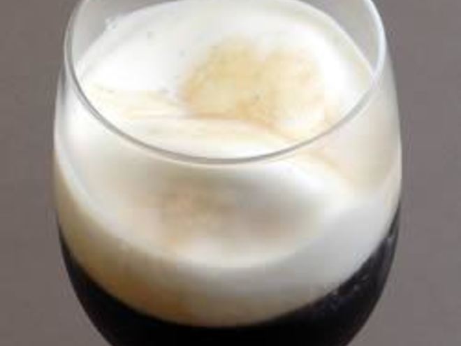 Рецепт кофе гляссе с мороженым и ирландским ликером