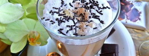 кофе с молоком и яичным ликером. Шаг 11