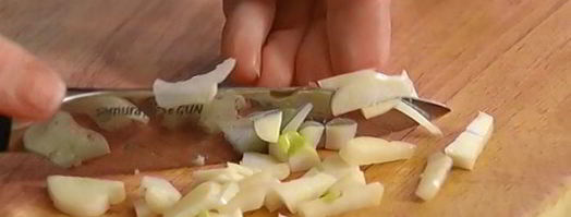 спагетти с копченой форелью и джином. Шаг 3