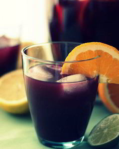 Коктейли с красным и белым вином