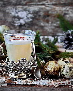 Рождественский коктейль Том и Джерри