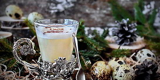 Рождественский коктейль Том и Джерри