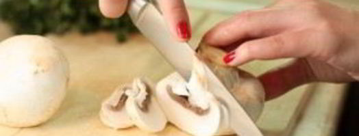 линь, тушеный с вином и шампиньонами. Шаг 4