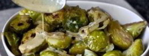 тушеная брюссельская капуста с вином и луком. Шаг 6