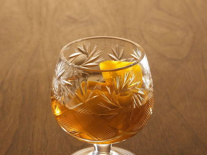 Рецепт коктейля золотого сазерак