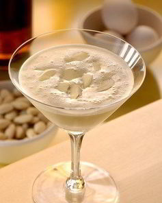 Яичный коктейль с виски