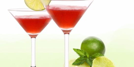 Коктейль космополитен с ликером куантро