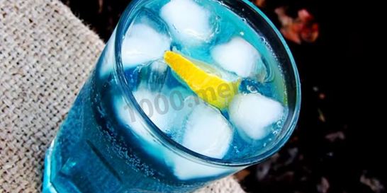 Коктейль с Блю Кюрасао