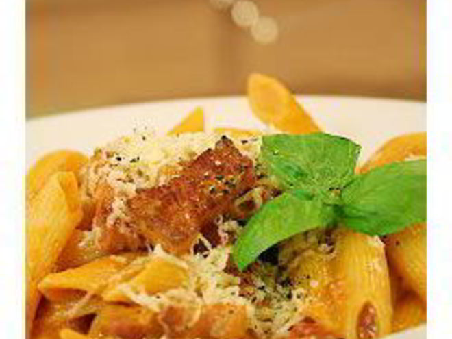 Рецепт пасты в томатном соусе с водкой