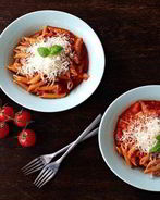 Пенне с водкой и пармезаном