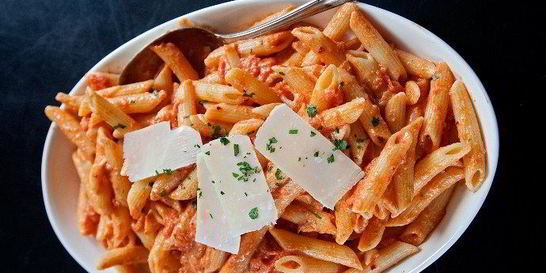 Пенне с водкой