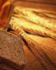 Домашний белый квас из ржаных сухарей