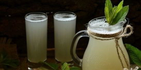 Квас из ревеня