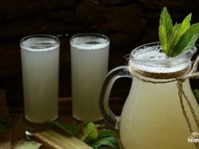 Рецепт кваса из ревеня