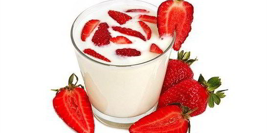 Клубника в ликере со взбитыми сливками