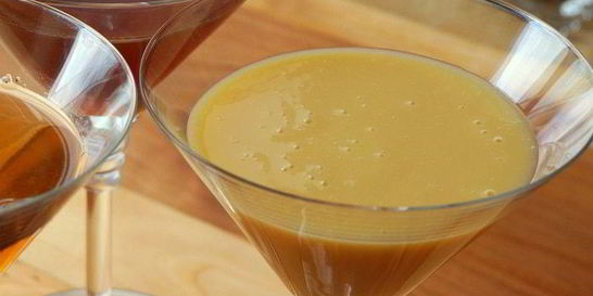 Ликер яичный Адвокат