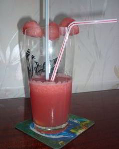 Гламурный лимонад из арбуза