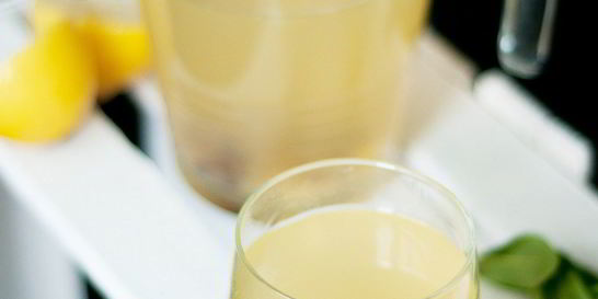 Лимонад с имбирем и медом