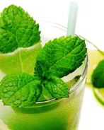 Алкогольный напиток в стиле Мохито