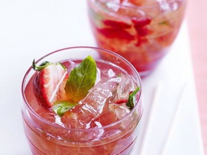 Рецепт безалкогольного клубничного мохито