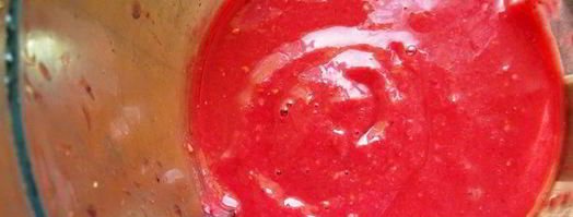 бананово-клубничный молочный коктейль. Шаг 3