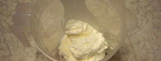 коктейль молочный с кусочками фруктов и шоколада. Шаг 7