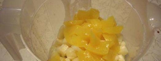 коктейль молочный с кусочками фруктов и шоколада. Шаг 9