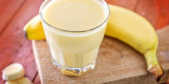 Коктейль Молочный с мороженым и бананом