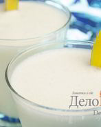 Молочный коктейль с бананом и мороженым