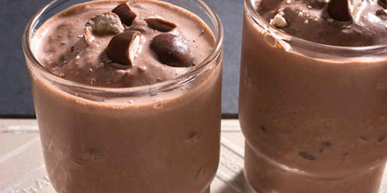 Молочный коктейль с медом и кофе