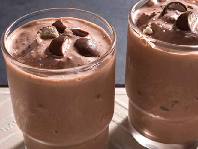 Рецепт молочного коктейля с медом и кофе