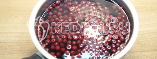 брусничный морс с мятой. Шаг 3