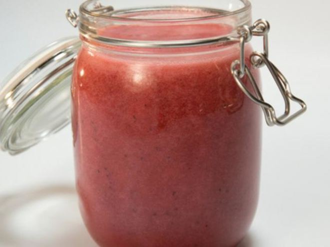 Рецепт морса из черной смородины с медом и тимьяном