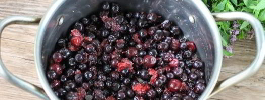 морс из замороженной черной смородины. Шаг 7