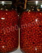 Черноплодная наливка из рябины