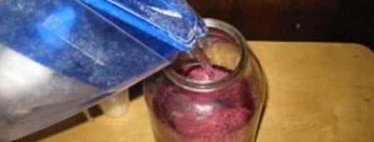 наливка из крыжовника и черной смородины. Шаг 4