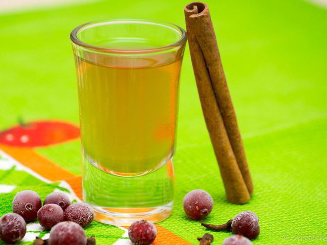 Рецепт домашней пряной клюквенной настойки