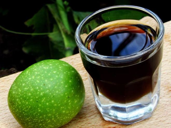 Рецепт настойки грецкого ореха на спирту