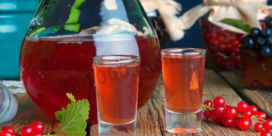 Настойка из красной смородины