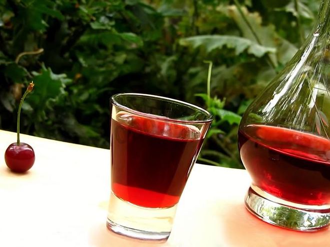 Рецепт вишневой настойки из вишни