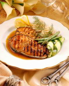 Острый лосось на гриле в глазури из кленового сиропа