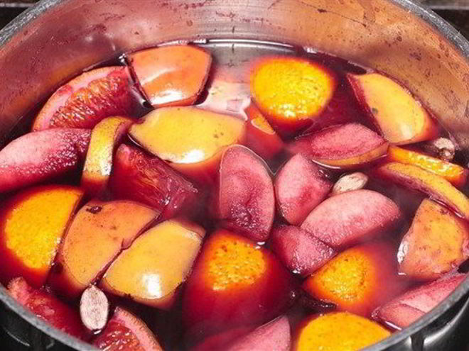 Рецепт рождественского пунша с яблоками, элем и хересом