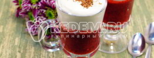 брусничный смузи со сливками. Шаг 8