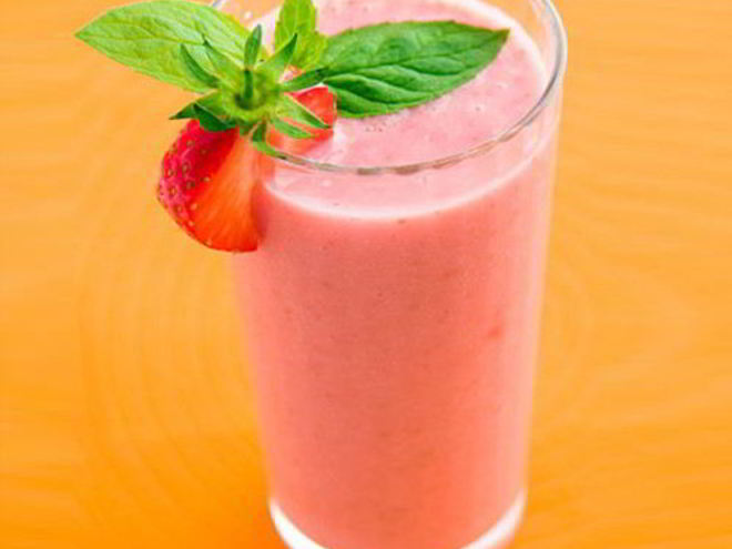 Рецепт клубнично-апельсинового смузи